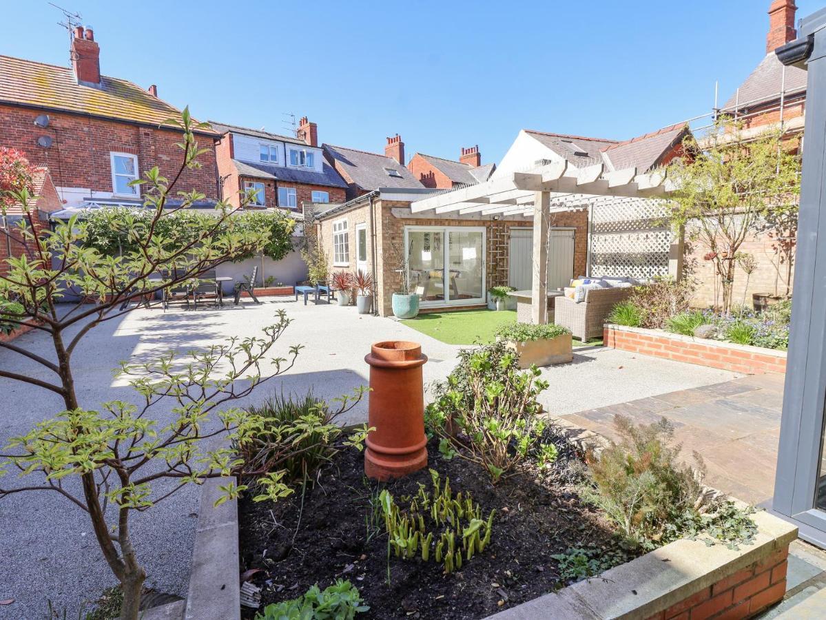 Southdowne Villa Bridlington Exterior photo